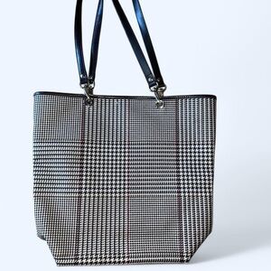 Ralph Lauren Stylish Black and White Tote Bag